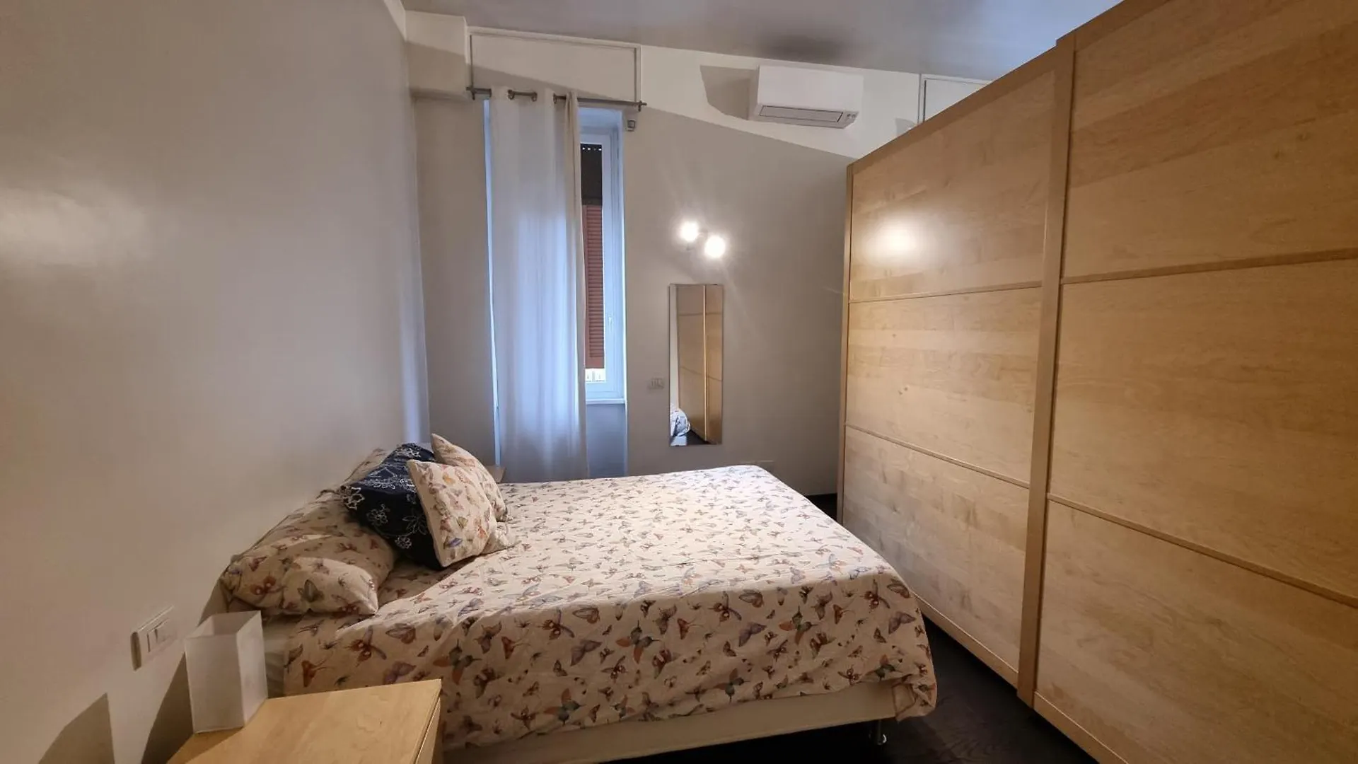 Apartment Intero Appartamento Fronte Ospedale San Raffaele Segrate